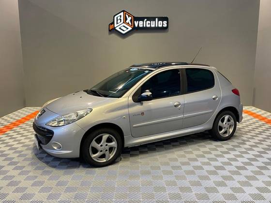 PEUGEOT 207 1.4 QUIKSILVER 8V FLEX 4P MANUAL PEUGEOT 207 1.4 QUIKSILVER 8V FLEX 4P MANUAL